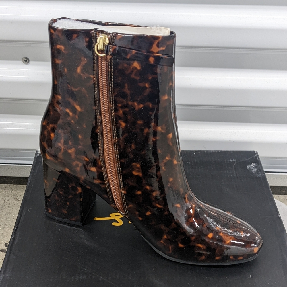 Women's 8 Lulu's Mags Style Tortoiseshell Ankle Boots